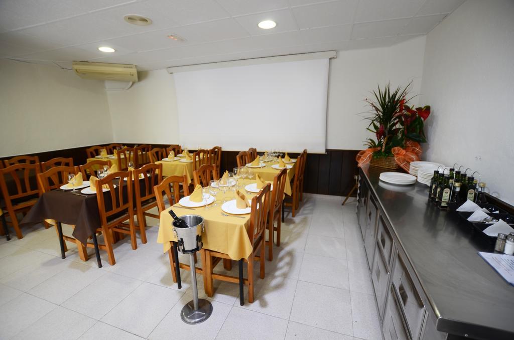 Hostal Los Manos Blanes Exterior photo